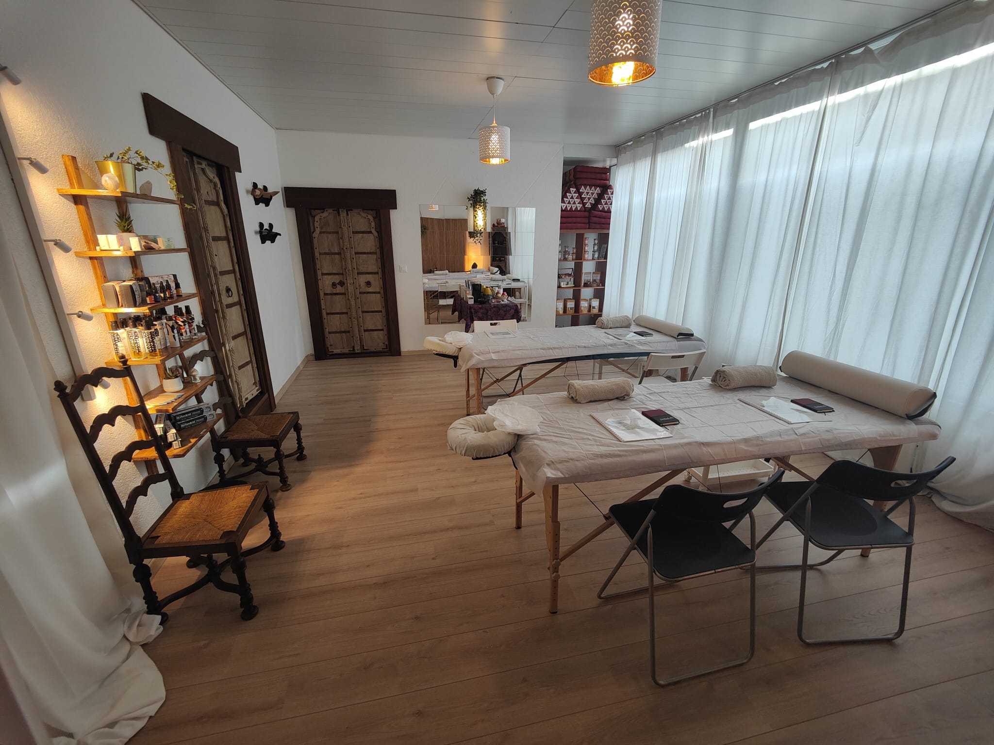 ORAH Cours de massage, Kobido, Lomi Lomi, massage sportif massage assis, formations bien-être au centre Orah, école accréditée ASCA à Lausanne