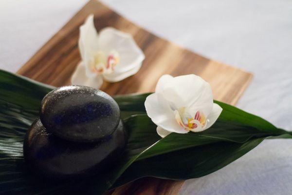 massage aux pierres chaudes